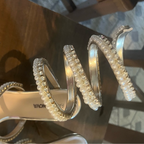 High heels - Picture 5 of 5